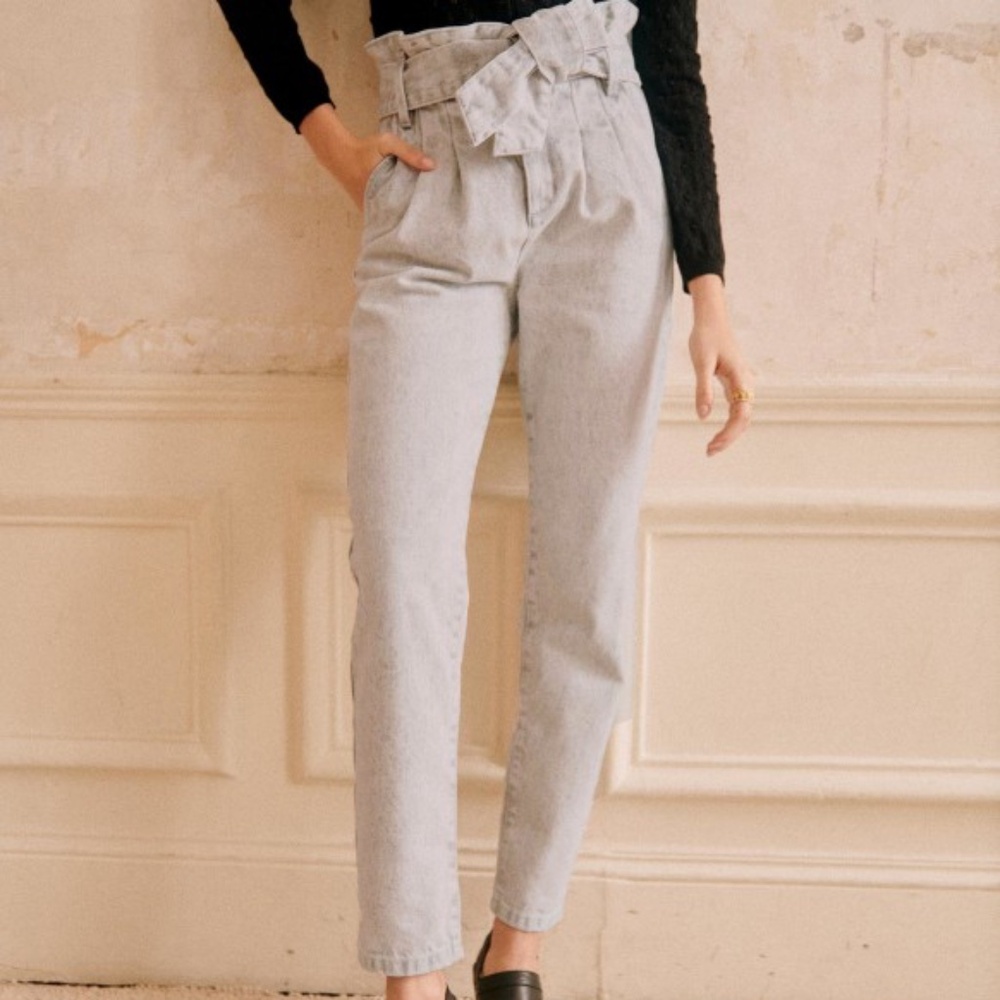 Sezane Light Gray Paperbag Waist Cropped Jeans